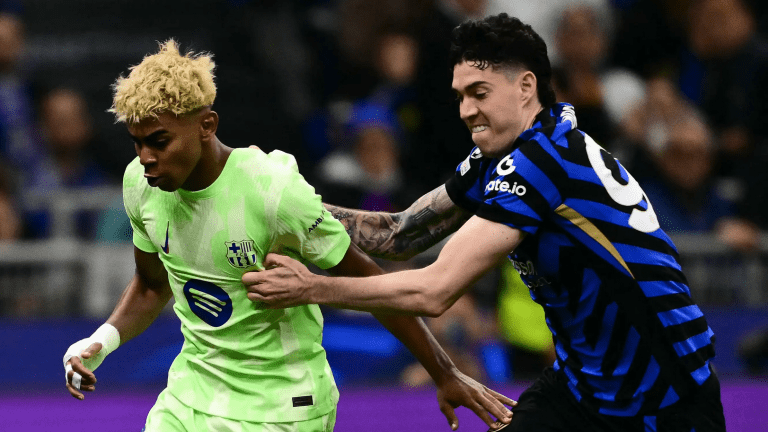 Μπαστόνι στον Γιαμάλ: «Είσαι ένα τέρας»! (pic, vids)