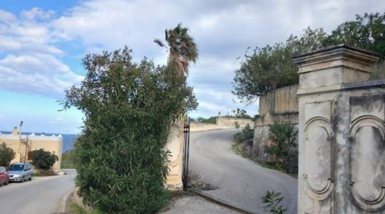 Ζάκυνθος: Πρόκειται για έμπειρους εγκληματίες, να ελεγχθεί το παρελθόν τους, λέει ο γιος της συμβολαιογράφου