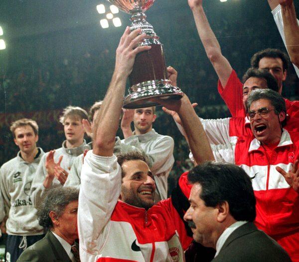 Θανάσης Μουστακίδης: Avanti, μαέστρο