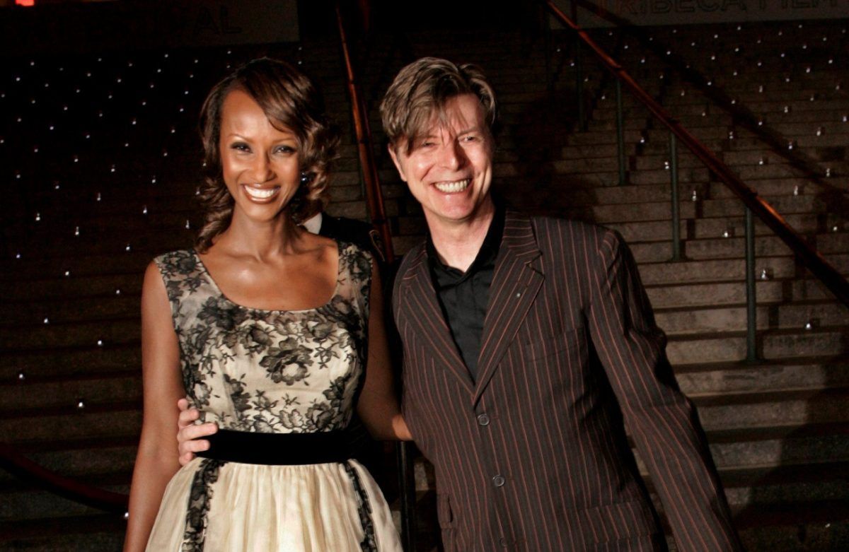 Ο έρωτας του Ντέιβιντ Μπόουι με την Ιμάν σε εικόνες- «Με φλέρταρε σαν αληθινός τζέντλεμαν»