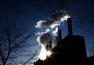 Αποδυναμωμένος ο νέος κλιματικός στόχος της ΕΕ – Πλασματικό ένα μέρος της μείωσης εκπομπών