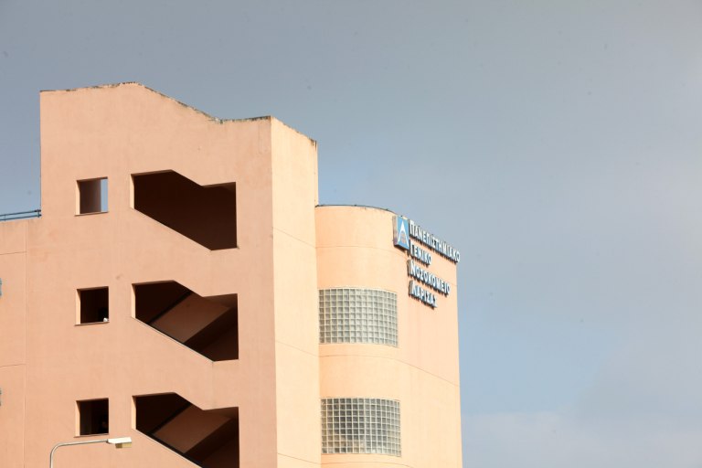 Λάρισα: Ομαλά εξελίσσεται η υγεία της γιατρού που κόλλησε αιμορραγικό πυρετό – Σε επιτήρηση 25 άτομα