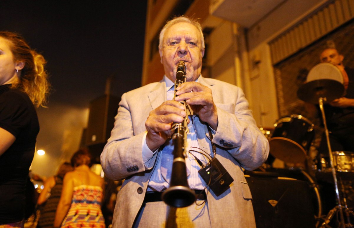 Πετρολούκας Χαλκιάς: Ο θρύλος της ηπειρώτικης μουσικής που μάγεψε τον κόσμο