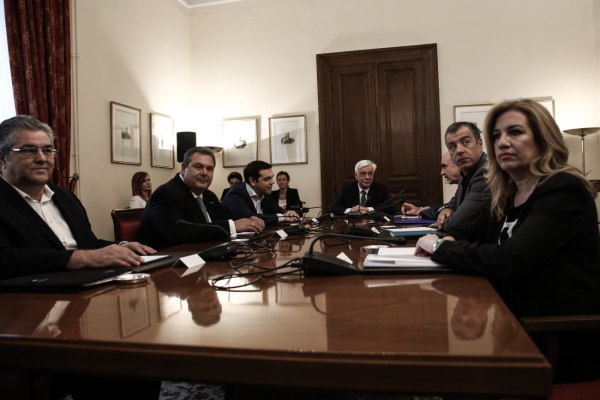 Να λάμψει η αλήθεια – Ο Τσίπρας ζητά τη δημοσίευση των πρακτικών του συμβουλίου Πολιτικών Αρχηγών μετά το δημοψήφισμα