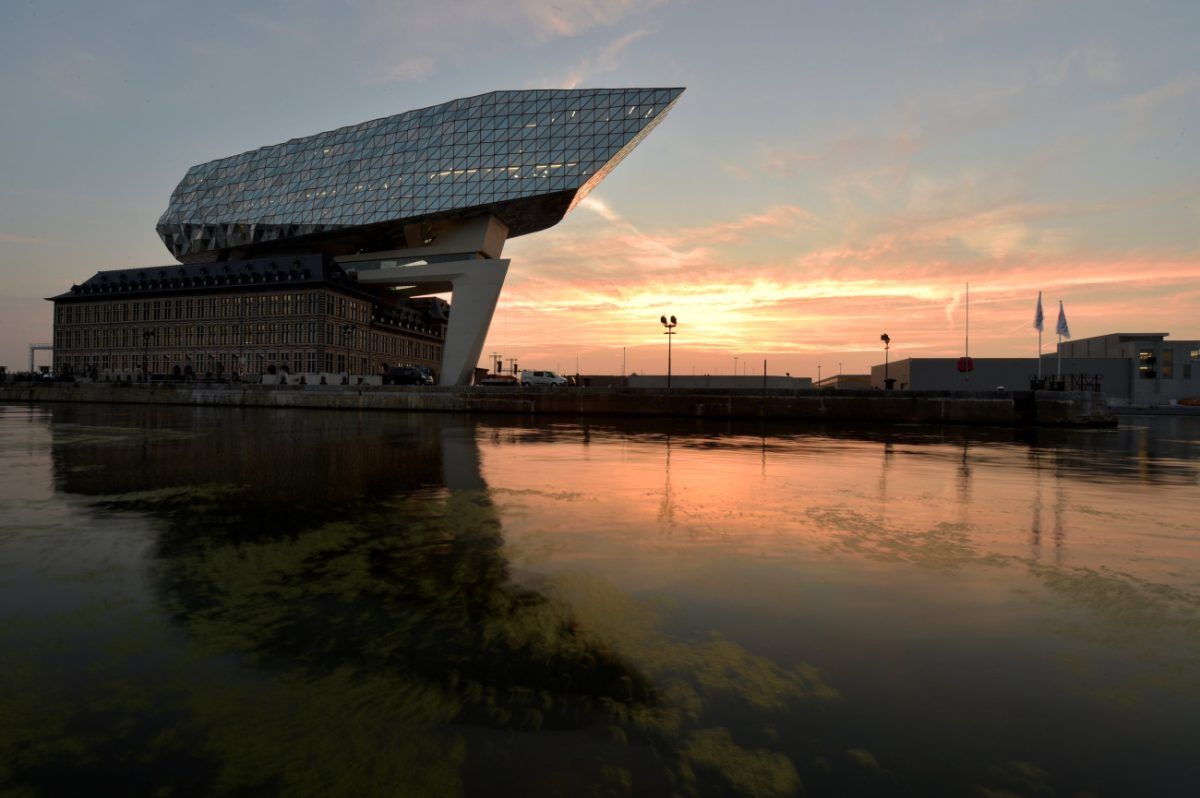 Τι θα έλεγε η Ζάχα Χαντίντ για όσα δημιουργεί το γραφείο της 10 χρόνια μετά τον θάνατό της;