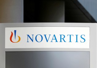 Υπόθεση Novartis: Μήνυση Τουλουπάκη κατά Φρουζή και αίτημα να κινηθεί η αυτόφωρη διαδικασία
