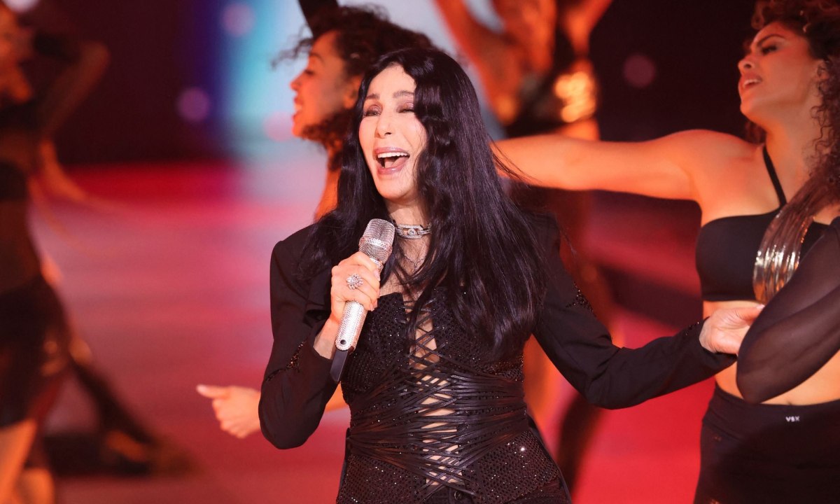 Γλίτωσε τελευταία στιγμή: Στο νοσοκομείο ο γιος της Σερ από υπερβολική δόση ναρκωτικών