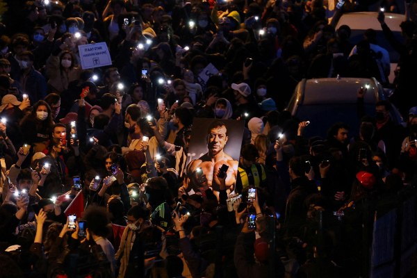 Ιμάμογλου: Ο εισαγγελέας πρότεινε φυλάκιση 7 ετών και στέρηση πολιτικών δικαιωμάτων