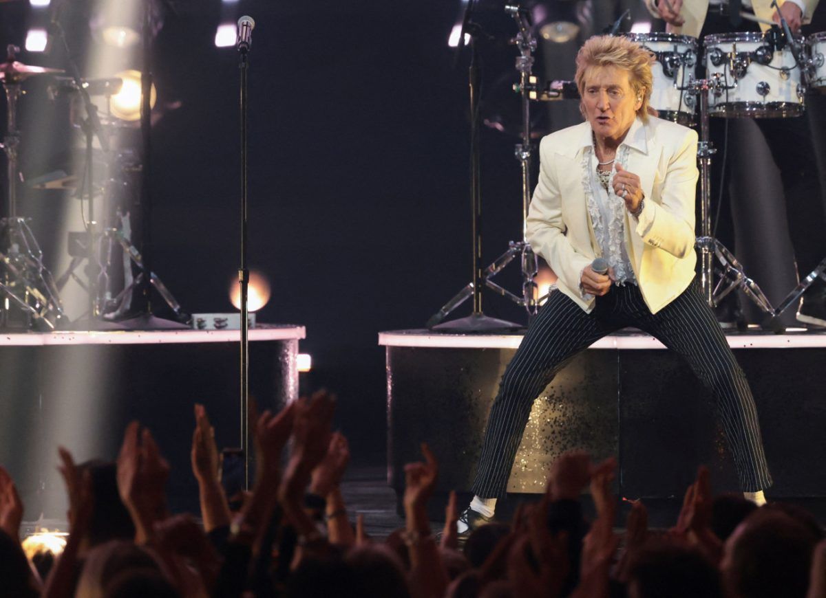 Ο Ροντ Στιούαρτ ακυρώνει εμφανίσεις στις ΗΠΑ για λόγους υγείας – Αβέβαιη η συμμετοχή στο Glastonbury