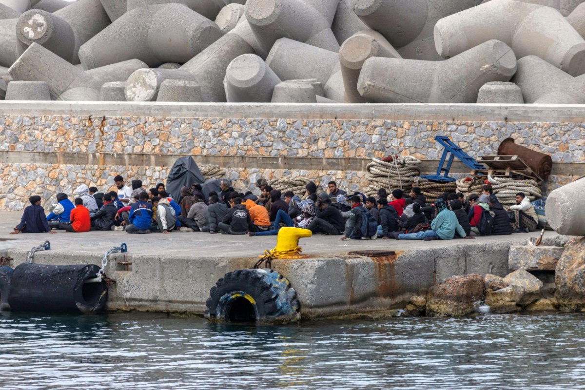 Πάνω από 600 μετανάστες διασώθηκαν το τελευταίο 24ωρο στα ανοικτά της νότιας Ελλάδας