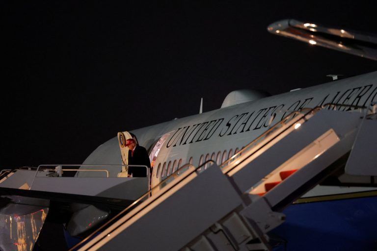 ΗΠΑ: Ο Τραμπ δείχνει «παραιτημένος» μετά τη συζήτηση που «δεν οδηγεί σε άμεση ειρήνη» στην Ουκρανία