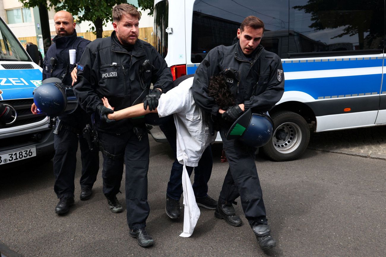 Γερμανία: Συνελήφθη 14χρονος που φέρεται να σχεδίαζε τρομοκρατική επίθεση στην Κολωνία