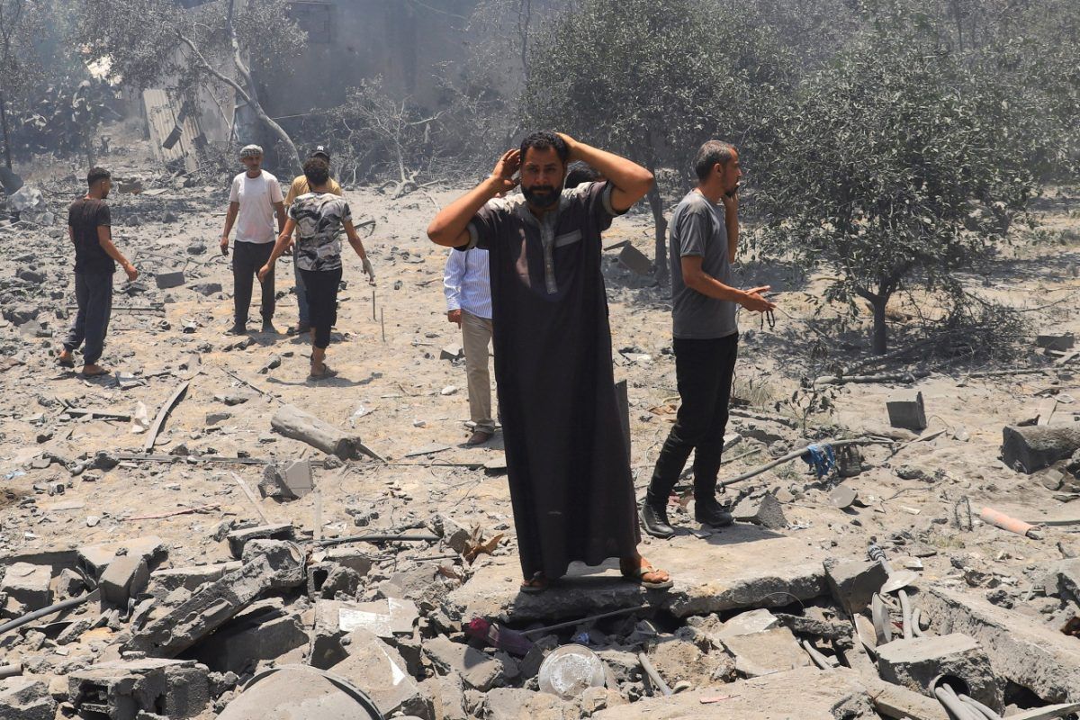 Γάζα: Δεκάδες νεκροί σε ισραηλινές επιθέσεις – Πλήγματα σε γειτονιές και σε σημείο διανομής βοήθειας