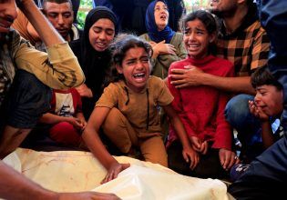 Γάζα: Πάνω από 130 πεινασμένοι σκοτώθηκαν σε κέντρα διανομής βοήθειας σε δύο εβδομάδες