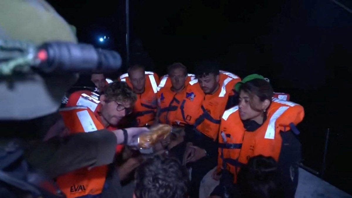 Madleen: Υπήρξαν πράξεις κακομεταχείρισης του πληρώματός του, καταγγέλλει ο συλληφθείς ακτιβιστής Αντρέ