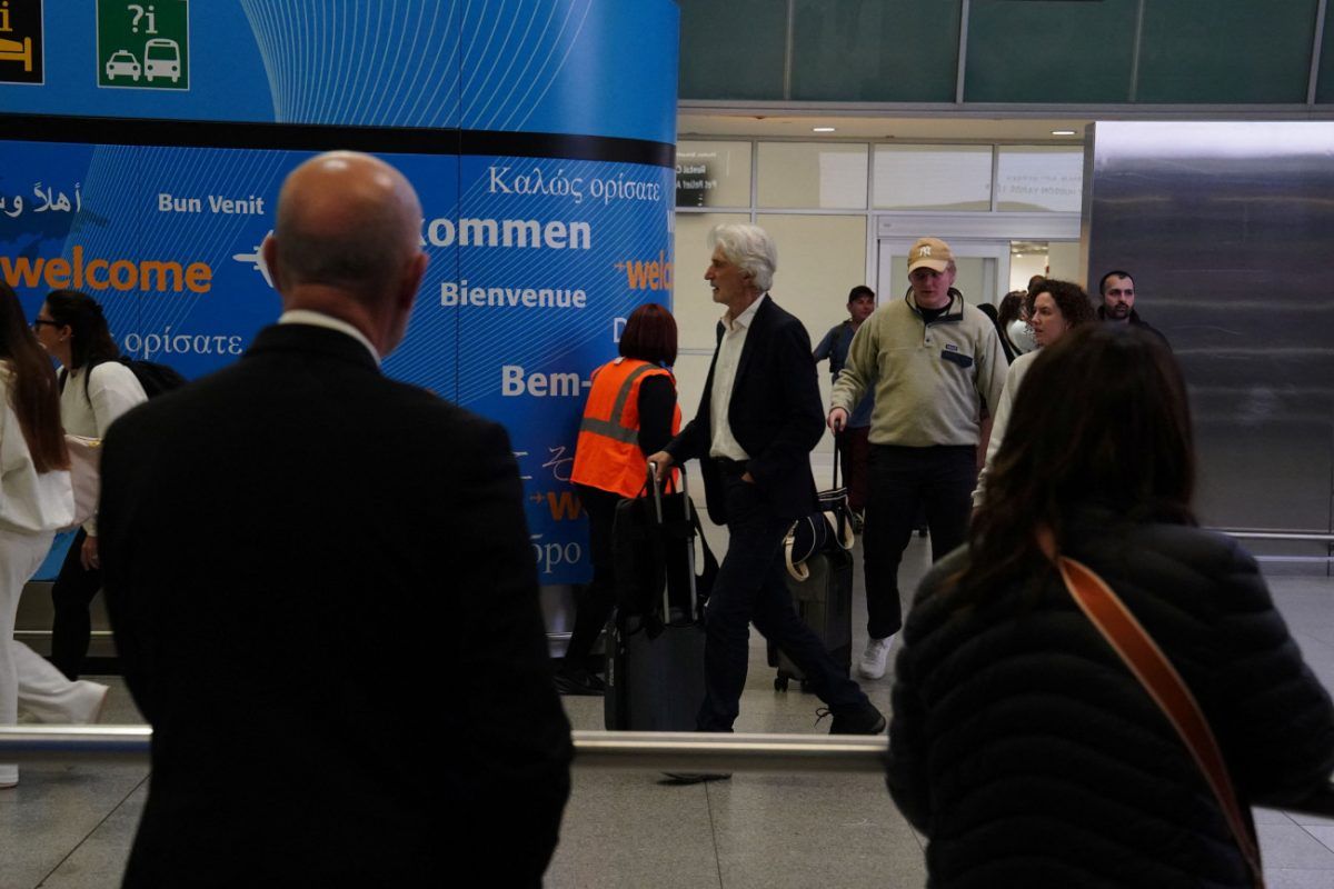 ΗΠΑ: Τίθεται σε ισχύ από σήμερα η απαγόρευση εισόδου στη χώρα για τους πολίτες 12 χωρών