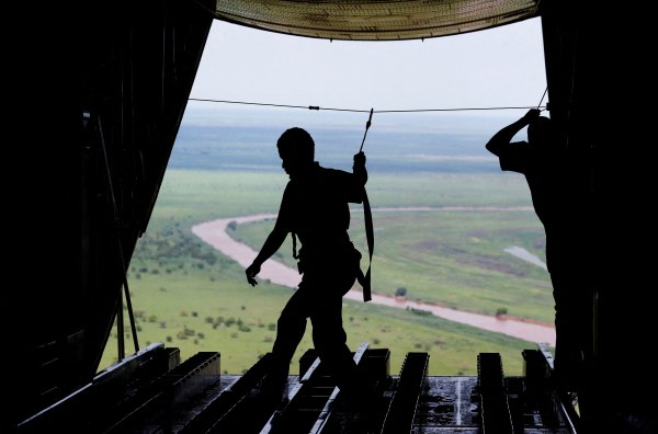 Παπανδρέου: Εάν η Τουρκία θέλει να μπει στο SAFE θα πρέπει να σέβεται τις κυρώσεις της ΕΕ