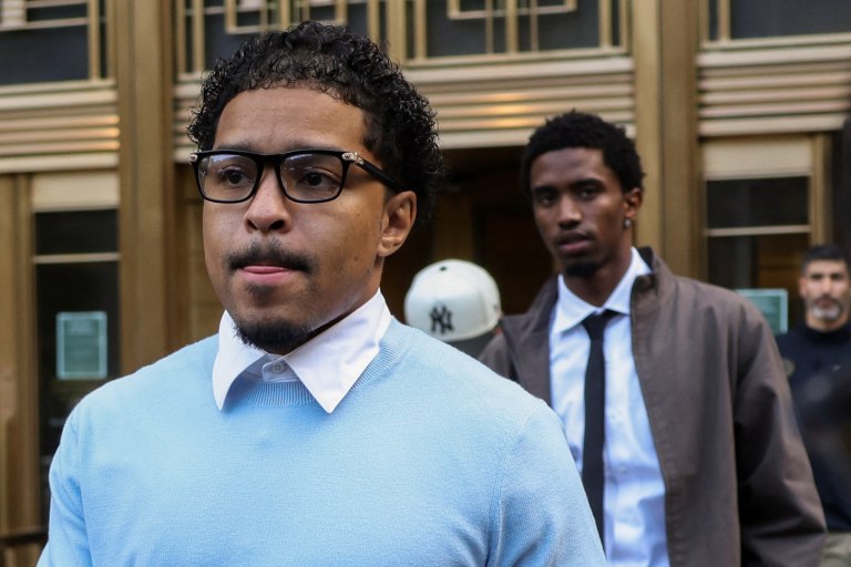 Νέα αγωγή σοκ για τον Sean «Diddy» Combs: Τώρα κατηγορείται για βιασμό και ο γιος του Τζάστιν