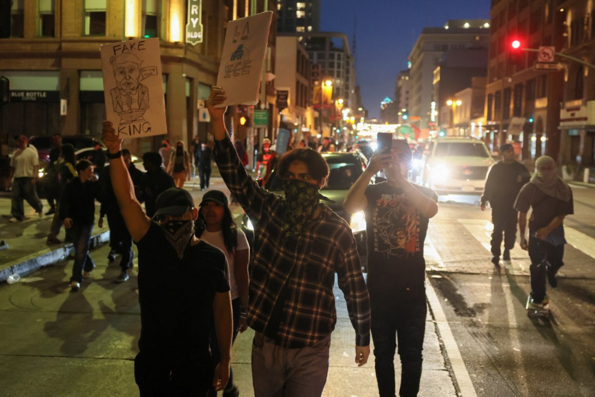 Μαρκ Ράφαλο, Γκλεν Κλόουζ, Moby στις διαδηλώσεις ενάντια στην κυβέρνηση Τραμπ – «Είστε σκουπίδια»