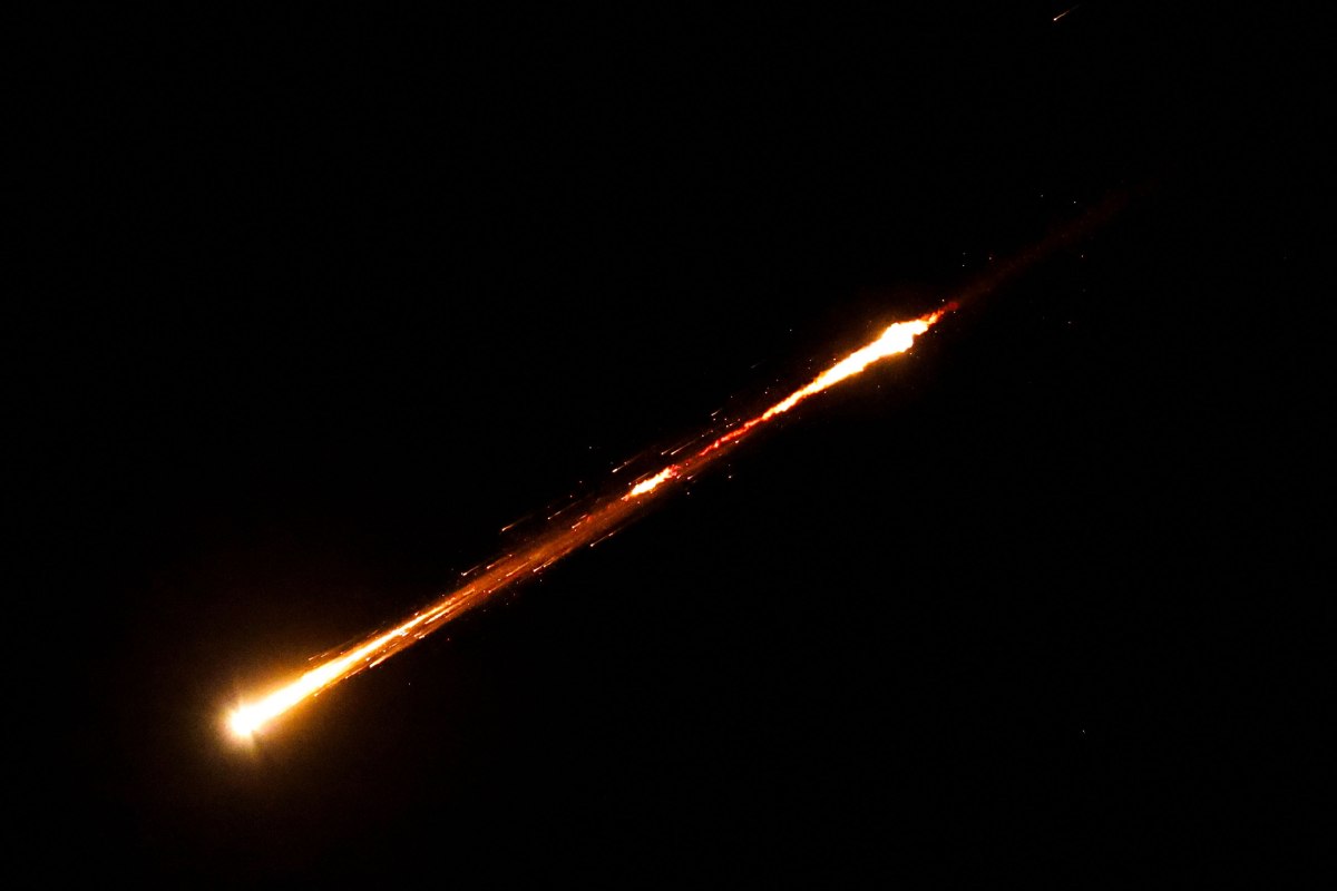 Ιράν: Βίντεο δείχνει την αεράμυνα να αναχαιτίζει ισραηλινούς πυραύλους