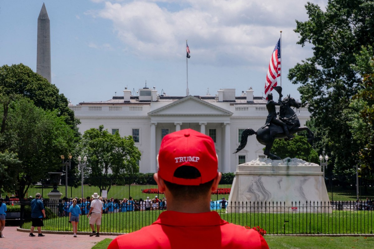 ΗΠΑ: Περισσότερες περικοπές στα ανθρώπινα δικαιώματα – Σε κίνδυνο προγράμματα που ερευνούν εγκλήματα πολέμου