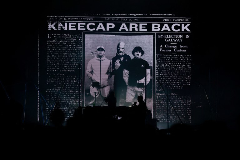Οι Kneecap δεν μετανιώνουν για τίποτα: Αν δεν μιλάμε για την γενοκτονία στη Γάζα για τι θα μιλάμε;
