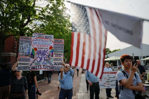 Η κυβέρνηση Τραμπ τα βάζει και πάλι με το Χάρβαρντ – Απειλές για διακοπή χρηματοδότησης λόγω «αντισημιτισμού»