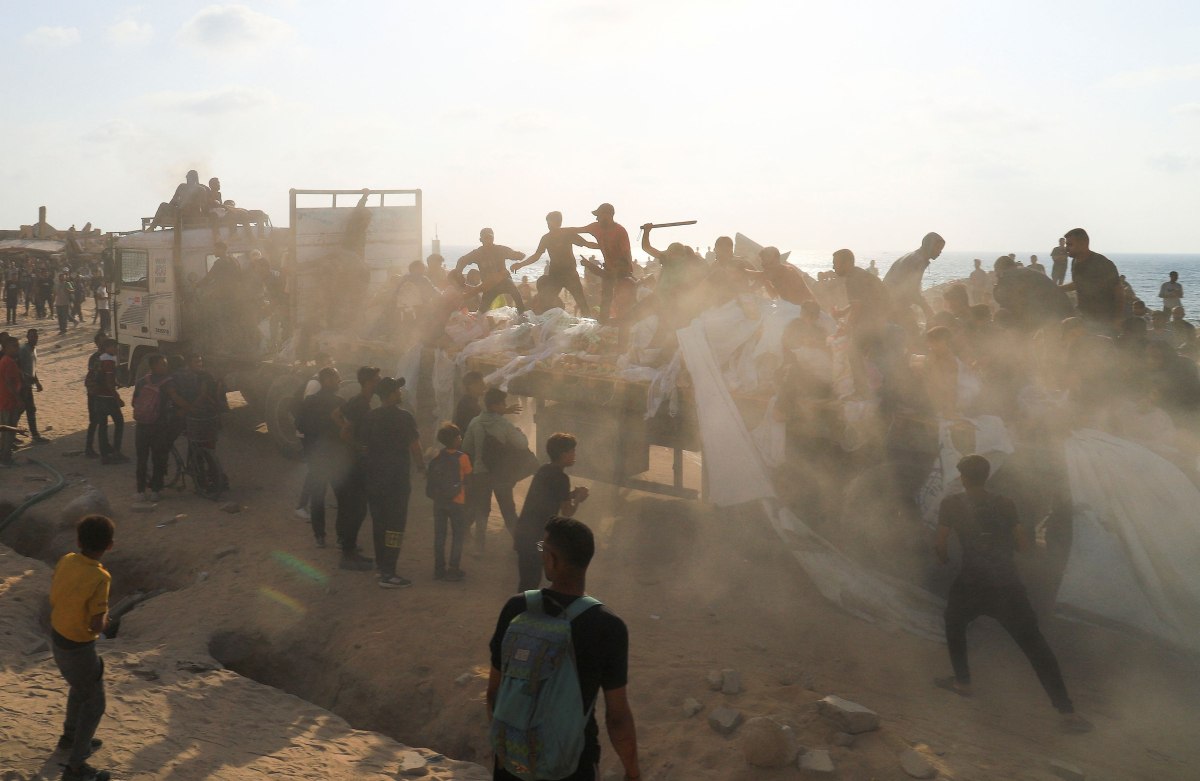 Γάζα: Συγκλονιστική μαρτυρία – «Το ταξίδι μου για να πάρω ανθρωπιστική βοήθεια ήταν σαν το Squid Game»