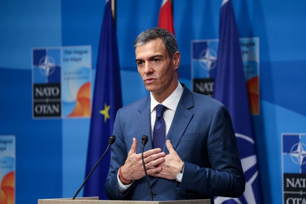 Ο Πέδρο Σάντσεθ ξανά υποψήφιος πρωθυπουργός – Τι απάντησε στην επίθεση Τραμπ