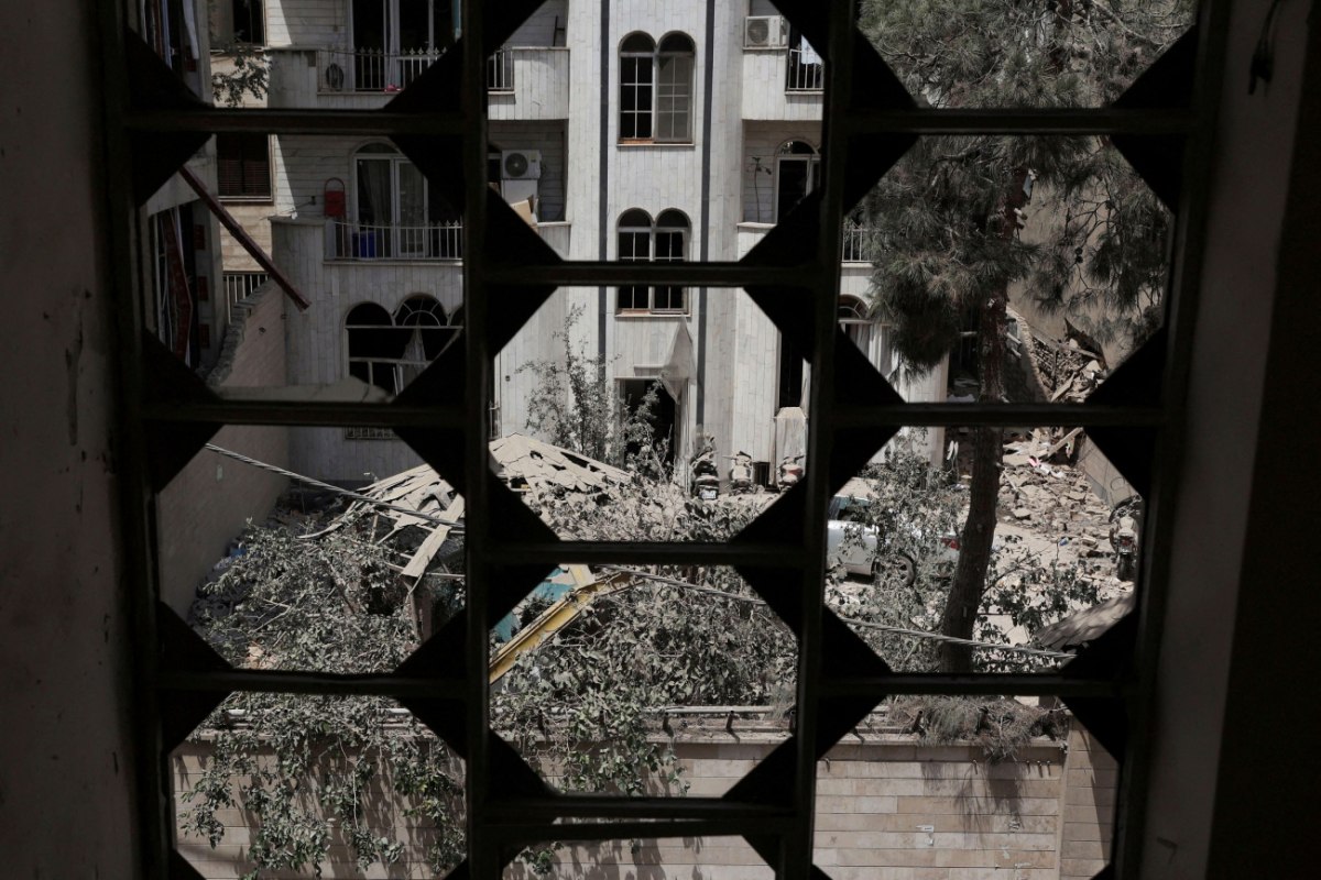 Μπορεί να κρατήσει η εκεχειρία Ισραήλ–Ιράν; – Γιατί αποτυγχάνουν οι περισσότερες στην περιοχή