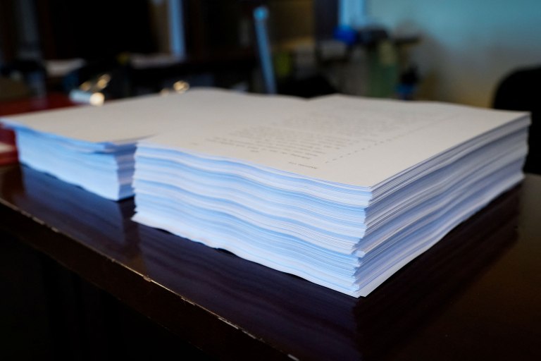 ΗΠΑ: Περικοπές 1 τρις στην υγεία και προσεχώς σχεδόν 12 εκατ. ανασφάλιστοι – Το νομοσχέδιο που διχάζει