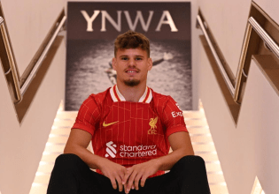 Λίβερπουλ: Δικός της και ο Κέρκεζ (pic, vid)