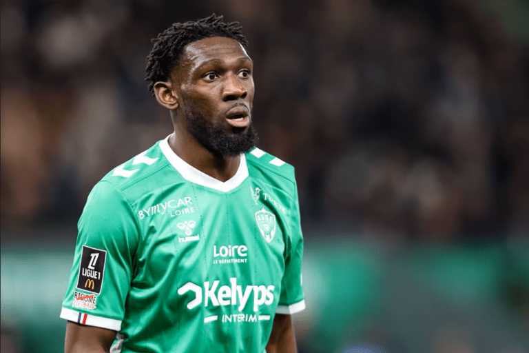 «Η ΑΕΚ έχει προσεγγίσει τον Μπατουμπινσικά»