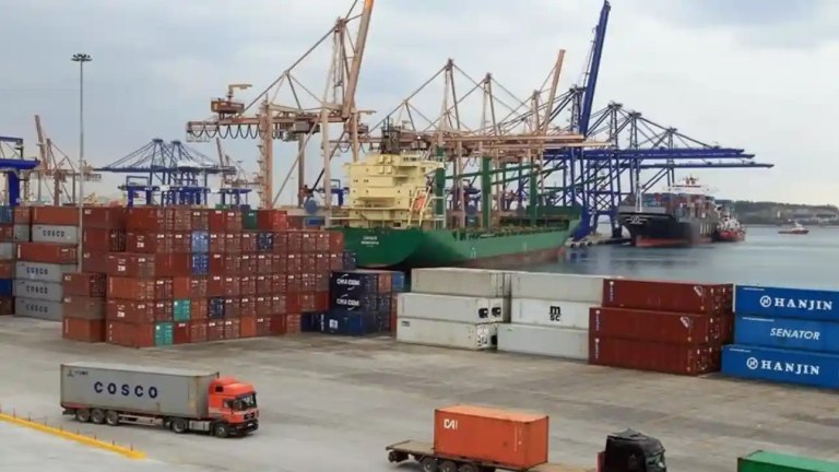 ΑΑΔΕ: Σε συνεργασία με την OLAF η αποκάλυψη της απάτης στο Τελωνείο Πειραιά