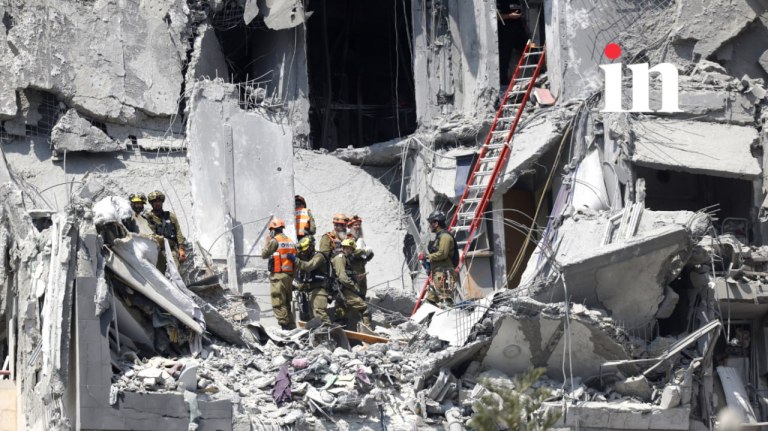 Ανταπόκριση από Ισραήλ: «Ακριβώς στα δωμάτια ασφαλείας» έπεσε ο πύραυλος στην Μπερσεβά – Τι μεταδίδει η απεσταλμένη του in