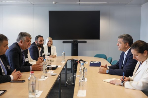 Το μεταφορικό ισοδύναμο στο επίκεντρο της συνάντησης Τζιτζικώστα-Τοψίδη στις Βρυξέλλες