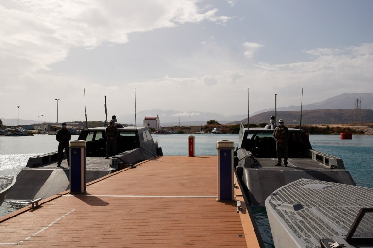 Σούδα: Πάνω από 5.000 φωτογραφίες είχε τραβήξει ο 26χρονος «κατάσκοπος»