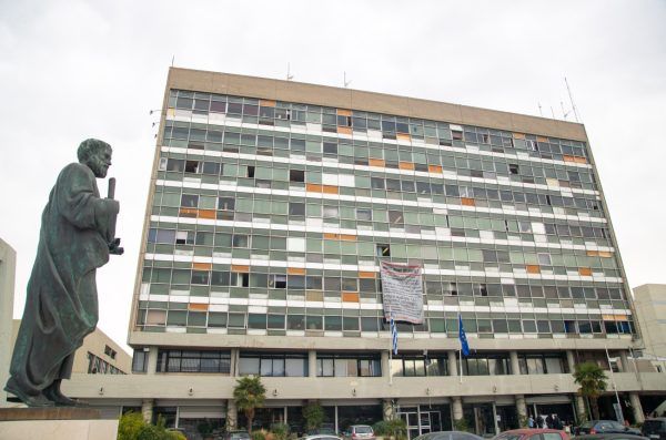 ΑΠΘ: Ισόπαλοι Αναστασιάδης και Στυλιανίδης στην ψηφοφορία για νέο πρύτανη – Επικράτησε το… λευκό