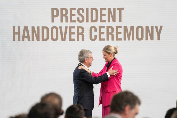 Η Κίρστι Κόβεντρι ανέλαβε επίσημα την προεδρία της Διεθνούς Ολυμπιακής Επιτροπής