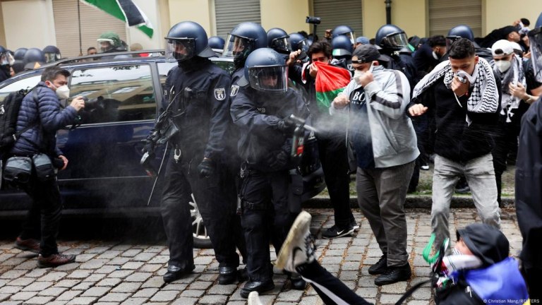 Συμβούλιο της Ευρώπης: Ανησυχίες για φίμωση και αστυνομική καταστολή φιλοπαλαιστίνιων διαδηλωτών στη Γερμανία
