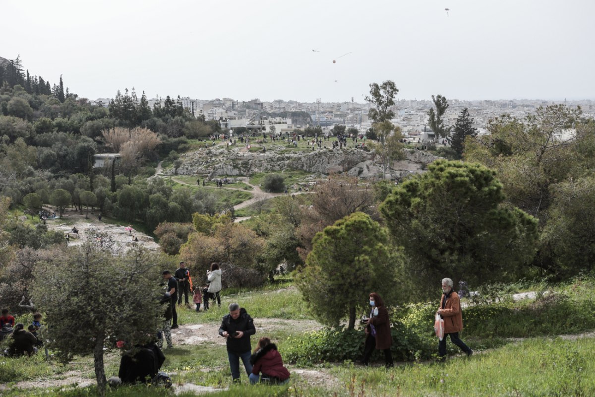 Σε 24ωρη επιφυλακή την Κυριακή ο δήμος Αθηναίων – Φύλαξη στους μεγάλους χώρους πρασίνου