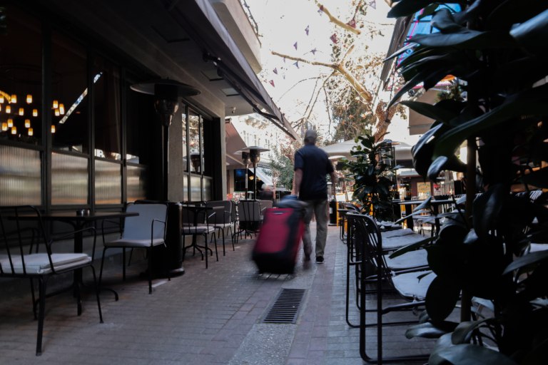 Τραπεζοκαθίσματα: Στο 77% η παραβατικότητα στην κατάληψη κοινόχρηστου χώρου