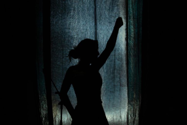 Η Ιόλη Ανδρεάδη σκηνοθετεί στο The Tank της Νέας Υόρκης