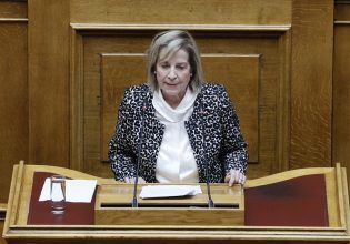 Υπογράφει την προανακριτική του ΣΥΡΙΖΑ η ανεξάρτητη βουλευτής Αρετή Παπαϊωάννου