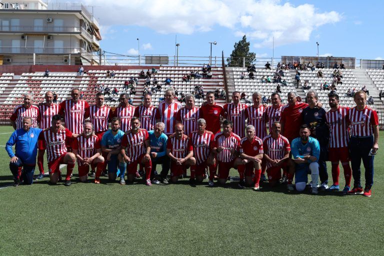 Το 700ό φιλικό των Βετεράνων του Ολυμπιακού προς τιμήν του Σάββα Θεοδωρίδη (pic)