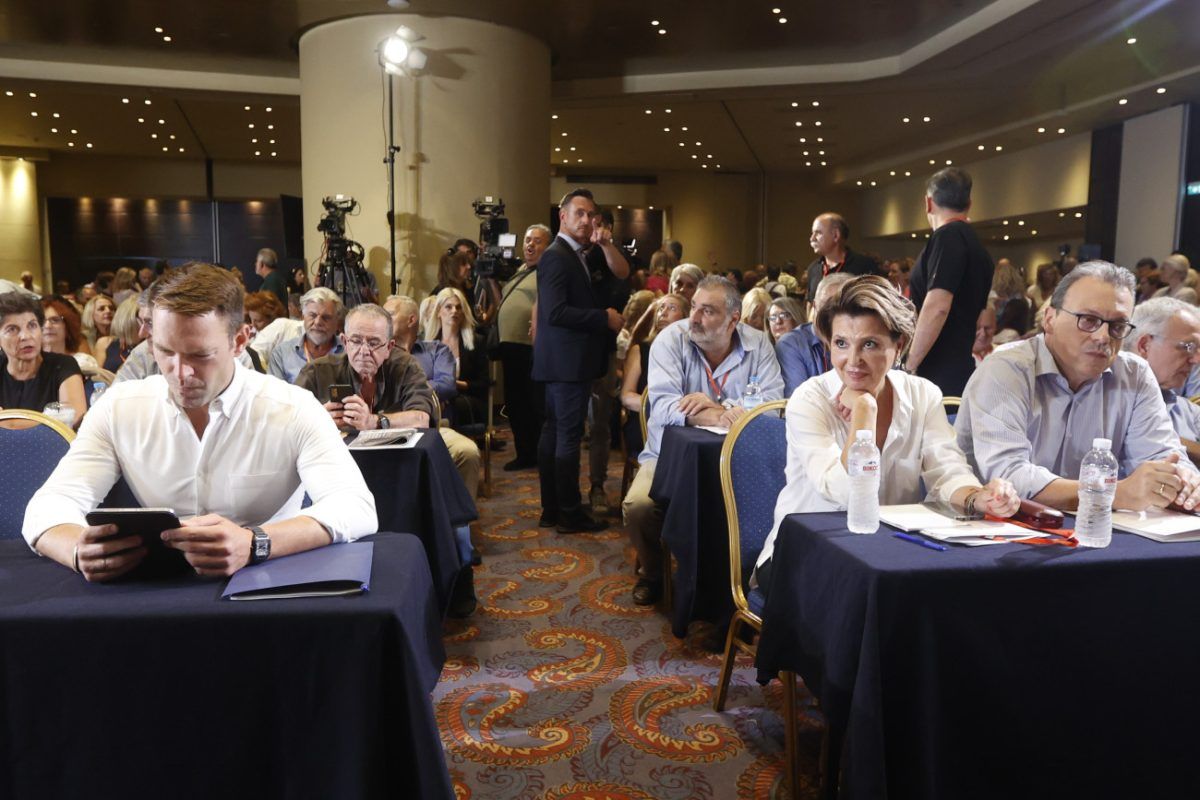 Πιο κοντά με τους έξι του Κασσελάκη ο ΣΥΡΙΖΑ – Ο Τσίπρας παίρνει το δρόμο του – Παίρνει φωτιά το Συνέδριο