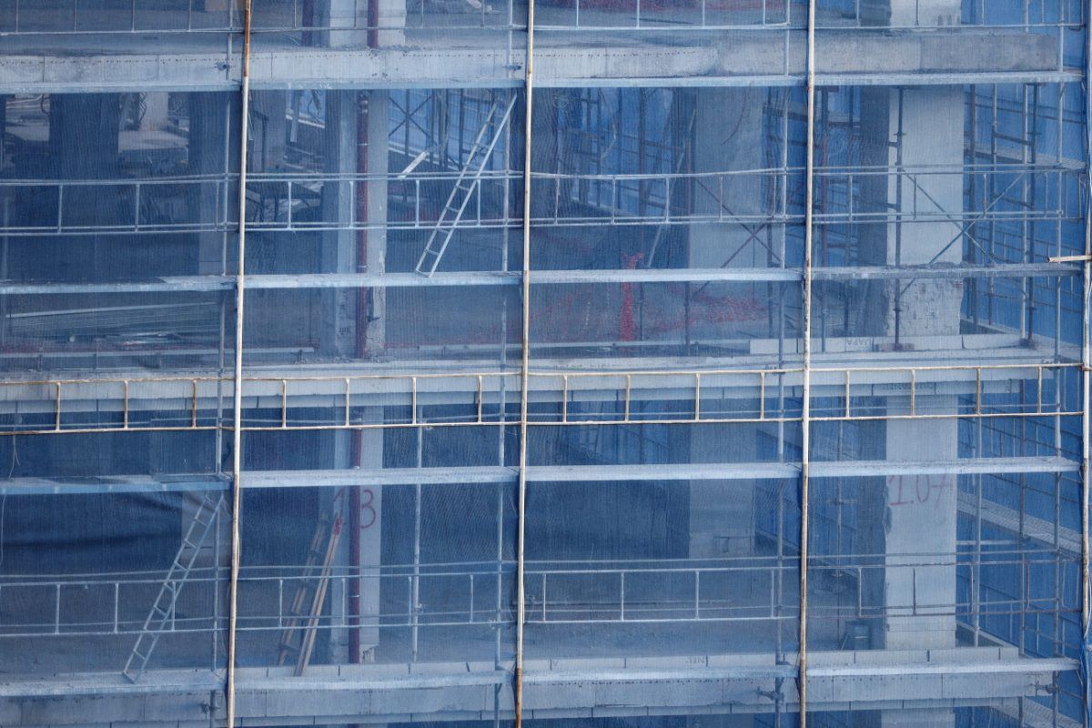 Στέγαση: Επιμένουν τα προβλήματα, χωρίς αντίκρισμα οι κυβερνητικές επιλογές