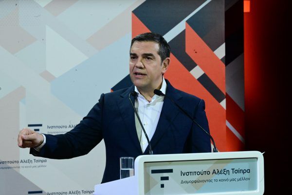 Προοδευτική πλατφόρμα Τσίπρα – σε άλλη ρότα από το ΣΥΡΙΖΑ