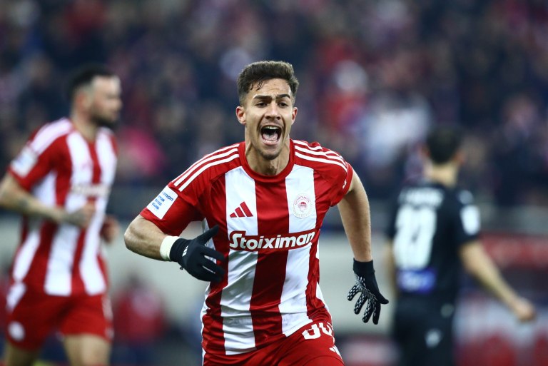 Όλα τα γκολ που πέτυχε ο Κωστούλας στο θρυλικό νταμπλ του Ολυμπιακού (vids)