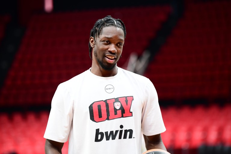 Η «Οδύσσεια» του Νέιθαν Μενσά: Πώς «απέδρασε» από το Ισραήλ ο πρώην παίκτης του Ολυμπιακού